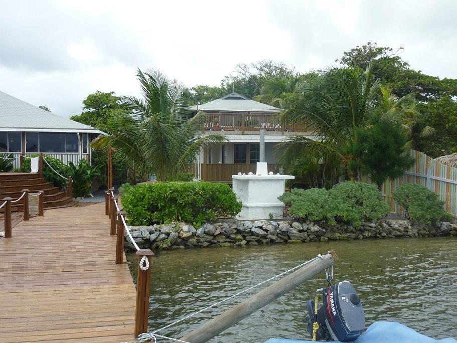 Wikkid Resort Dixon Cove Exterior foto